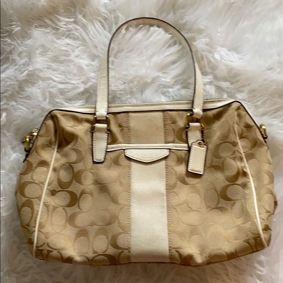 coach hand bag - Picture 1 of 3